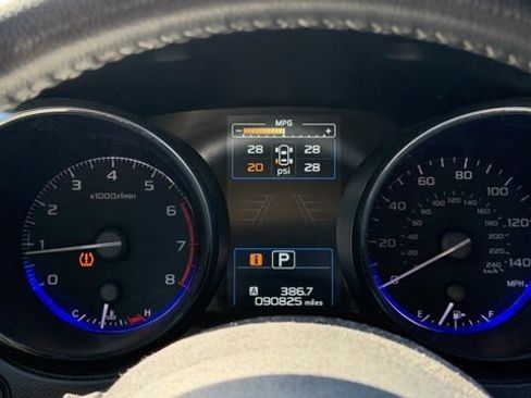 Used 2019 Subaru Legacy 2.5i Premium AWD/4WD image 21