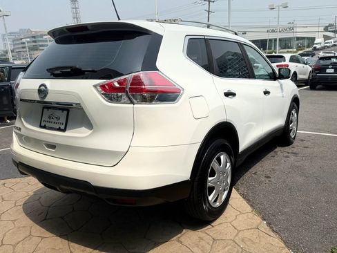 Used 2016 Nissan Rogue S FWD image 7