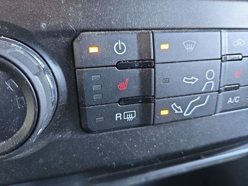 Used 2021 Ford F250 XLT w/ XLT Premium Package image 21