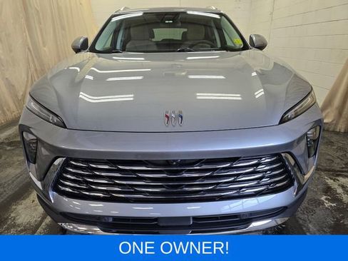 Used 2025 Buick Envision Preferred image 3