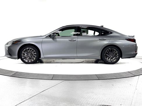 New 2025 Lexus ES 350 Ultra Luxury image 8