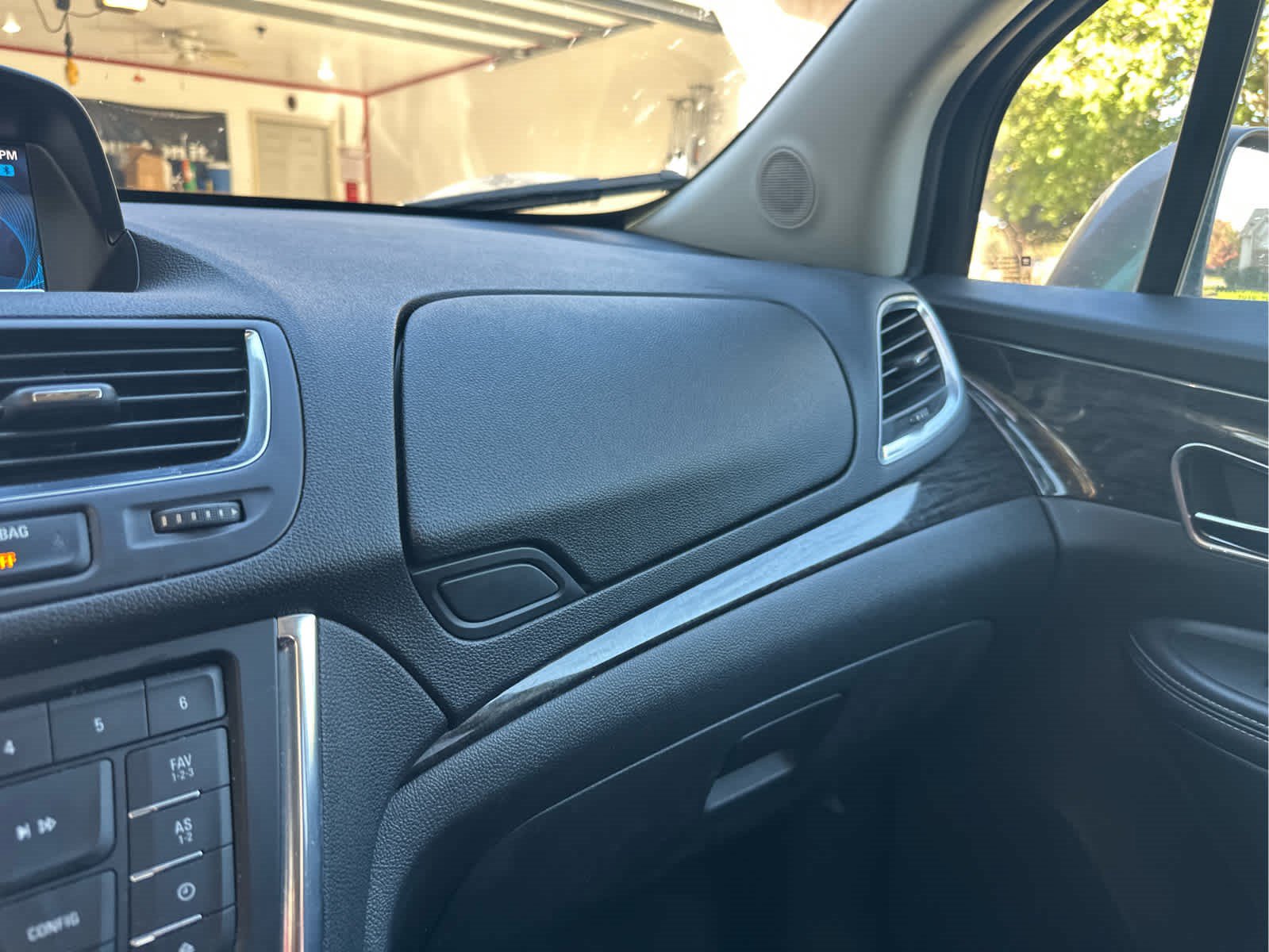 Used 2013 Buick Encore Convenience AWD/4WD image 12