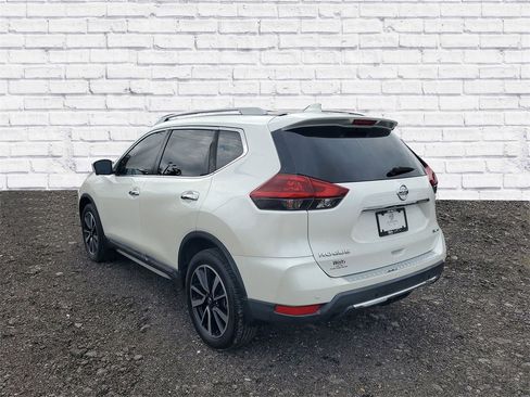 Used 2019 Nissan Rogue SL w/ Premium Package image 3
