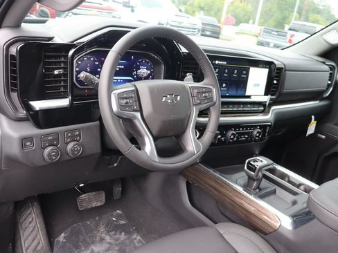 New 2026 Chevrolet Silverado 1500 RST w/ Redline Edition AWD/4WD image 6