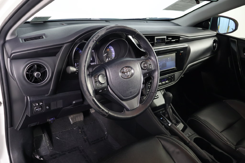 Used 2018 Toyota Corolla iM w/ All-Weather Mat Package FWD image 7