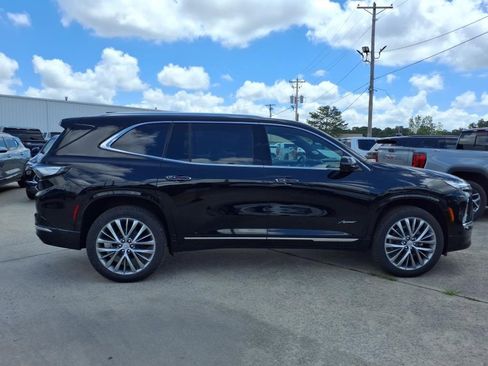 New 2025 Buick Enclave Avenir image 8