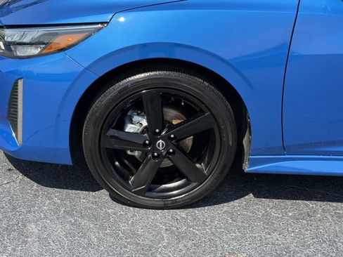 Certified 2024 Nissan Sentra SR FWD image 11