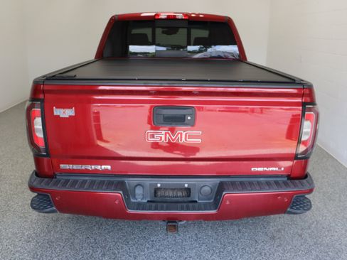 Used 2018 GMC Sierra 1500 Denali RWD image 8