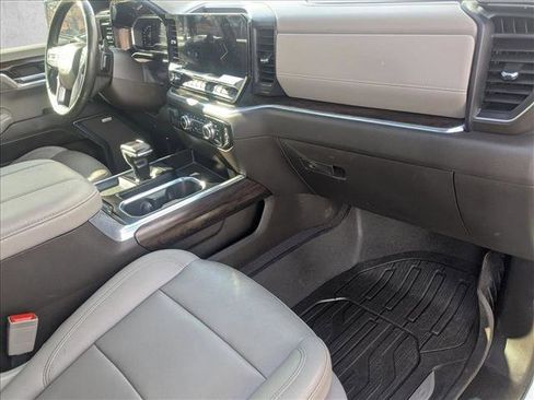 Used 2023 GMC Sierra 1500 SLT w/ SLT Premium Plus Package image 19