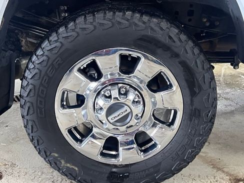 Used 2023 Ford F250 Lariat w/ Lariat Ultimate Package image 61