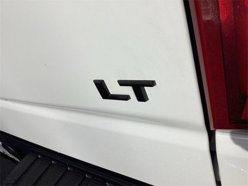 Used 2024 Chevrolet Silverado 1500 LT Trail Boss w/ Convenience Package II image 19