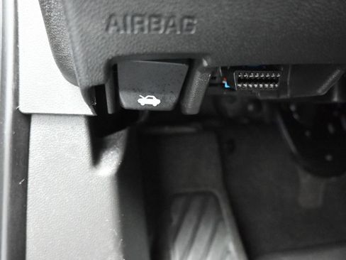 Used 2023 Buick Envision Preferred FWD image 29