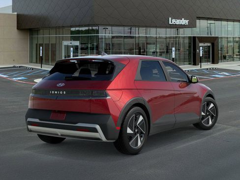 New 2026 Hyundai Ioniq 5 SEL RWD image 4