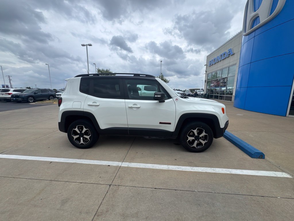 Used 2021 Jeep Renegade Trailhawk AWD/4WD image 3
