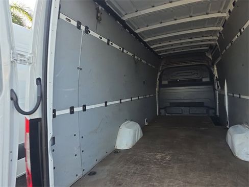 Used 2023 Mercedes-Benz Sprinter 2500 image 24