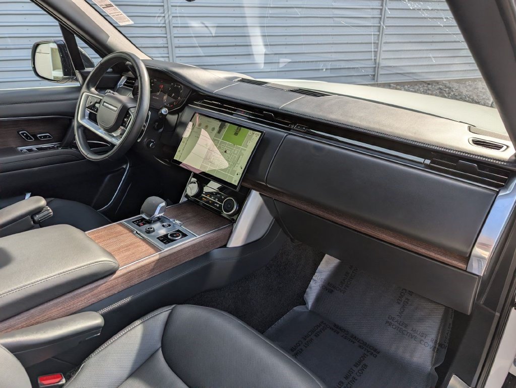 Used 2023 Land Rover Range Rover Autobiography AWD/4WD image 34