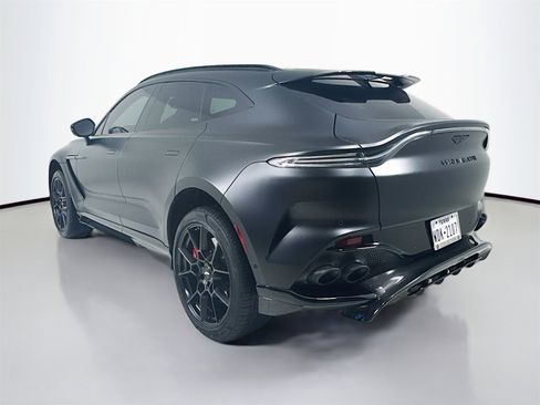 Used 2023 Aston Martin DBX 707 image 4