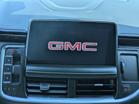 Used 2021 GMC Yukon AT4 w/ AT4 Premium Plus Package AWD/4WD image 29