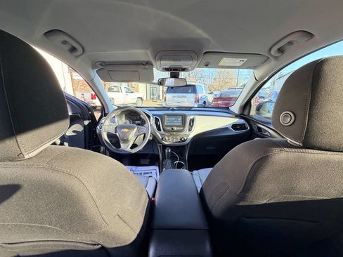 Used 2018 Chevrolet Equinox LT image 43