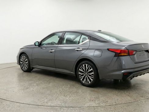 Used 2025 Nissan Altima 2.5 SV image 6