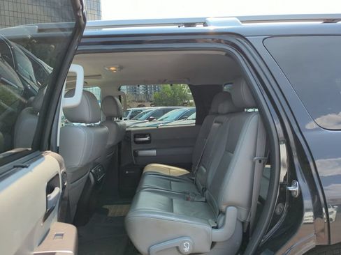 Used 2018 Toyota Sequoia Limited w/ Safety & Convenience Package AWD/4WD image 10