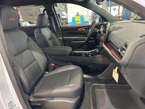 New 2026 Chevrolet Traverse Z71 w/ Driver Confidence Package AWD/4WD image 42
