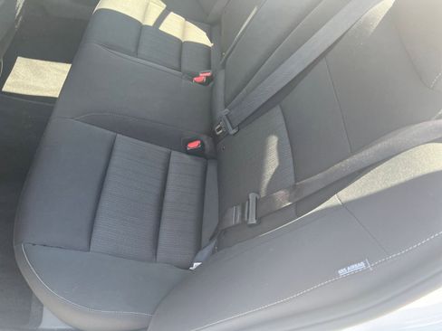 Used 2025 Nissan Altima 2.5 SV FWD image 37