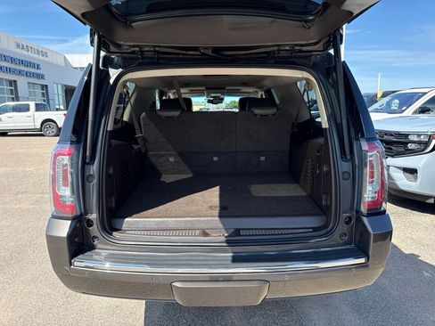 Used 2019 GMC Yukon XL Denali w/ Open Road Package AWD/4WD image 9