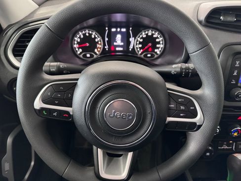 Used 2020 Jeep Renegade Sport w/ UConnect 7.0 Group AWD/4WD image 12