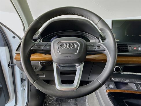 Used 2023 Audi Q5 2.0T Premium Plus w/ Premium Plus Package image 11
