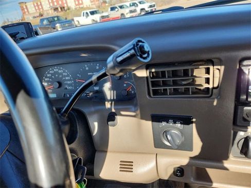 Used 2003 Ford F250 XL image 14