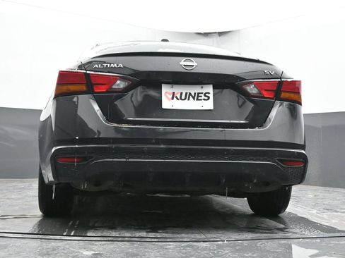 Used 2024 Nissan Altima 2.5 SV FWD image 47