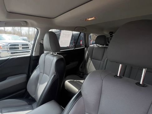 Used 2020 Subaru Outback Limited image 21