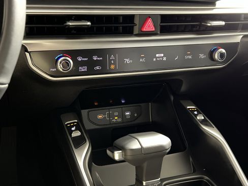 New 2026 Kia Sorento S image 19