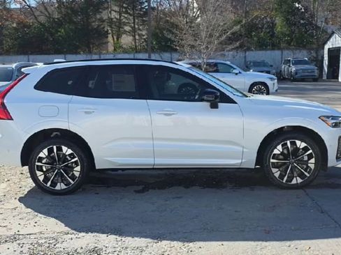 New 2026 Volvo XC60 B5 Ultra w/ Protection Package Premier image 5