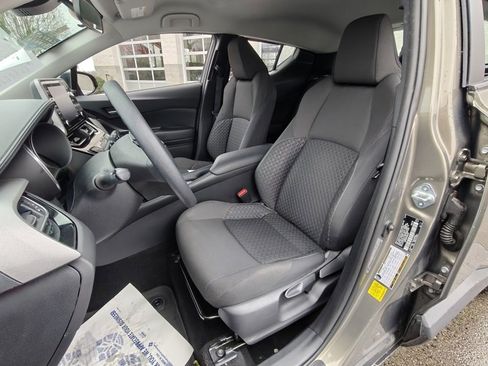 Certified 2021 Toyota C-HR LE image 10