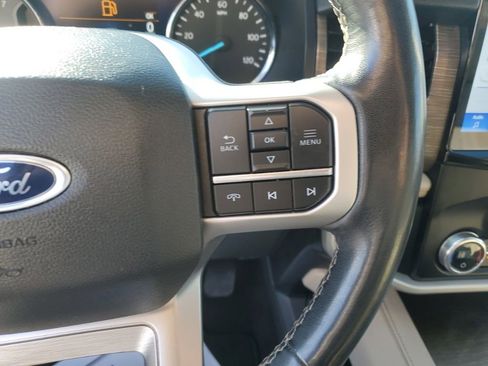 Used 2024 Ford Expedition Max Limited image 19