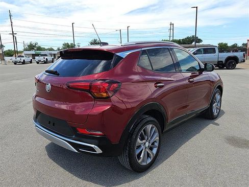Used 2023 Buick Encore GX Essence w/ Experience Buick Package FWD image 5