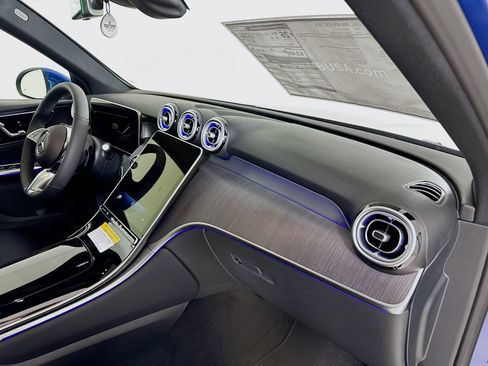 New 2026 Mercedes-Benz GLC 300 4MATIC image 32