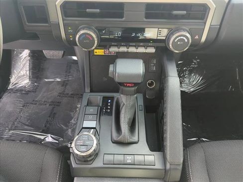 Certified 2025 Toyota 4Runner TRD Off-Road image 14