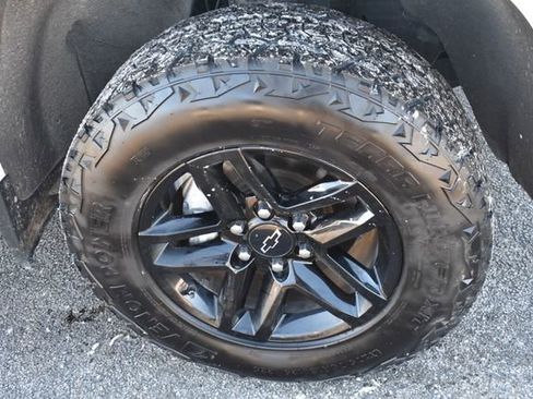 Certified 2021 Chevrolet Silverado 1500 LT Trail Boss w/ Convenience Package II image 12