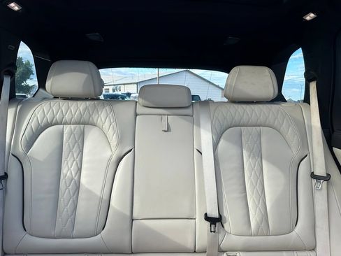 Used 2019 BMW X5 xDrive50i w/ M Sport Package AWD/4WD image 35