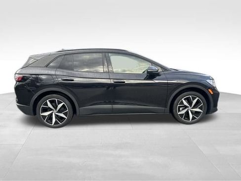 Used 2023 Volkswagen ID.4 Pro S image 10