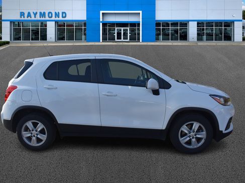 Used 2020 Chevrolet Trax LS w/ Tint and Cruise Package image 2