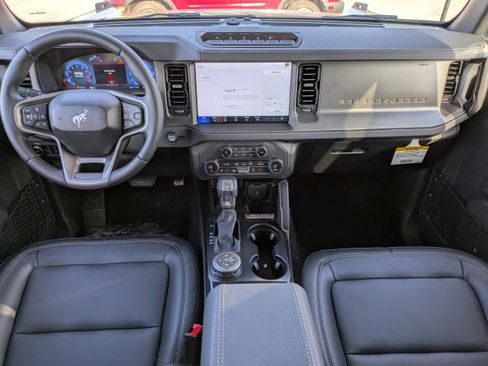 New 2025 Ford Bronco Badlands image 13