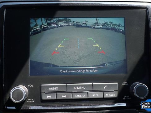 Used 2024 Nissan Frontier SL w/ Technology Package image 24