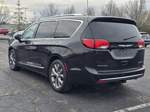 Used 2020 Chrysler Pacifica Limited w/ Tire & Wheel Group image 5