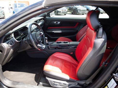 Used 2019 Ford Mustang GT Premium w/ GT Performance Package RWD image 21
