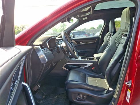 Used 2021 Jaguar F-PACE SVR image 13