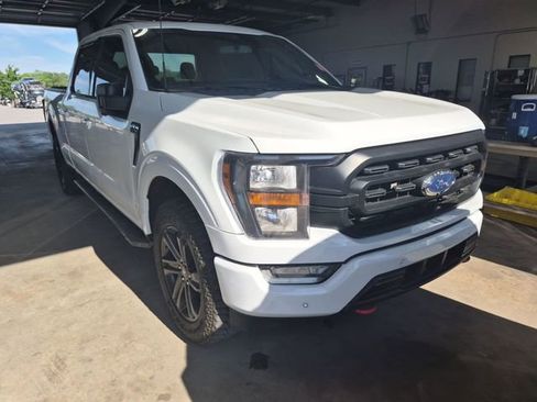 Used 2022 Ford F150 XLT w/ Equipment Group 302A High AWD/4WD image 4